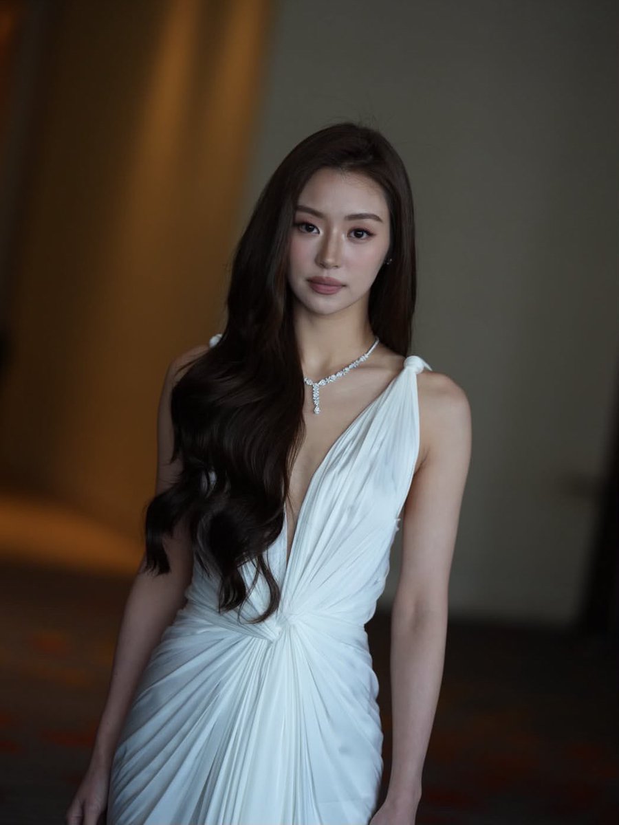 Lamoon_LM's tweet photo. ละชุดนี้ของภีมป่านสวยจริง จังหวะเดินมานี่อึ้งนะ ชอบ ✨

IG: sobasiz_official

#PlsLoveรักได้ไหม
#LenaMiu #ลีน่าหมิว https://t.co/gqbqpgszp4