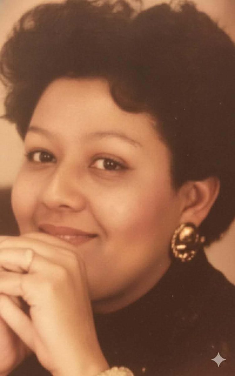 ysonthebeat3's tweet photo. My beautiful grandmother ❤️ those eyes make me cry fr https://t.co/038hzldB5I