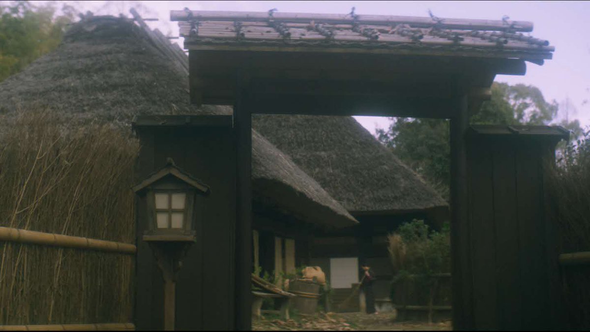 toyonaka_kouhou's tweet photo. ＼映画ロケ地in豊中🎬／
2024年に公開された草彅剛さん主演の映画『碁盤斬り』。そのロケ地が豊中にあるってご存知ですか？✨
服部緑地・日本民家集落博物館で、撮影に使われた旧椎葉家住宅（日向椎葉の民家）を��近で見ることができます。
ぜひ現地で、“作品の世界観”を感じてみませんか🎥

映画公式HP👇
https://t.co/FwrGKia3fC

📍服部緑地 日本民家集落博物館
https://t.co/IkUQ267PZw

#豊中市 #阪急沿線 #碁盤斬り