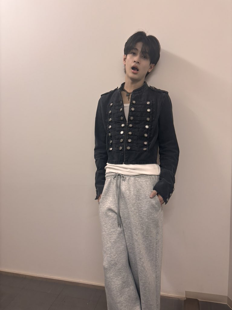unlock_maoya's tweet photo. 7月29日(水)
新曲｢peachy peachy｣
リリースすることが決まりました！

東京魂みせます。(出身名古屋) https://t.co/G4okkr1b99