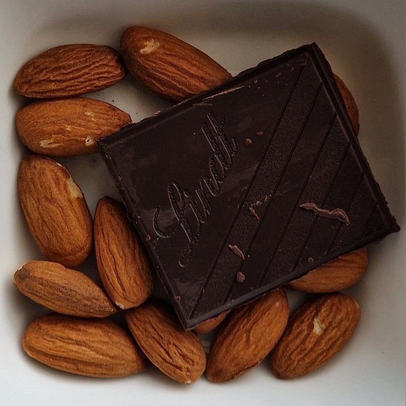 annxed's tweet photo. enjoy different flavors of dark chocolate https://t.co/L6JVUBughj