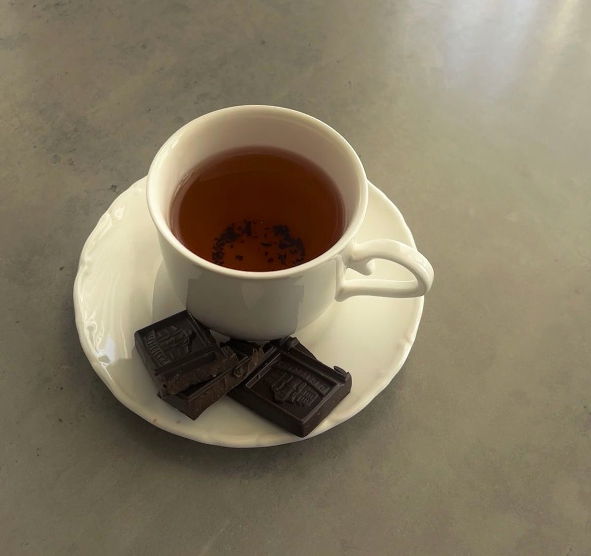 annxed's tweet photo. drink more tea https://t.co/AYANeodIAo