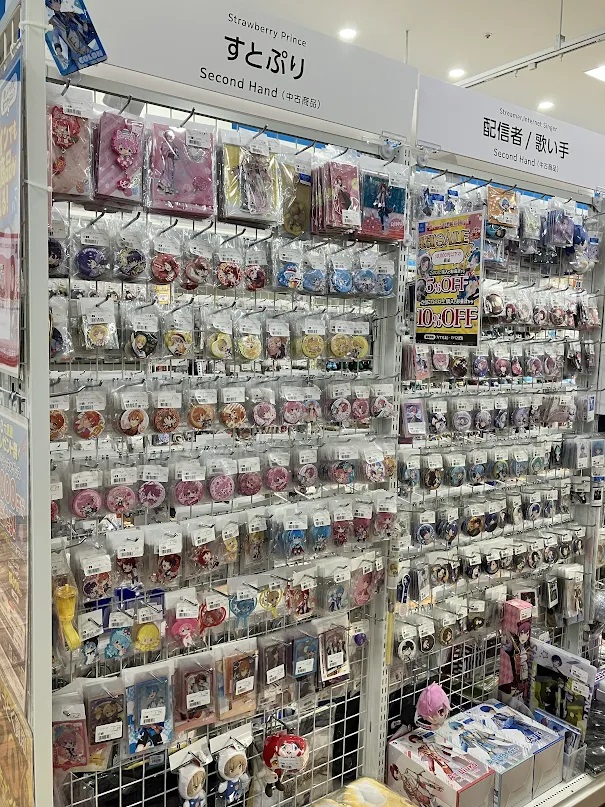 lashin_isesaki's tweet photo. 【らしんばんスマーク伊勢崎店/入荷情報】

沢山の #すとぷり グッズが入荷しております🎵

他多数のすとぷりグッズを取り揃えております！
是非、お立ち寄りください！

#らしんばん　#スマーク伊勢崎 https://t.co/PhLsmRFjwa