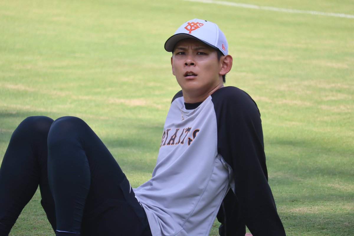 chiehochi6's tweet photo. ジャイアンツ球場⚾️
カメラに気づいた #泉圭輔 投手🤣 https://t.co/06Hf9NHkjS