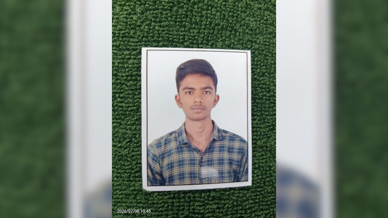 ndtv's tweet photo. Andhra Man Beats Gaming Addict Son To Death Over Loan App Debt
https://t.co/B3YC0VLIbN https://t.co/2JJz2zbl43