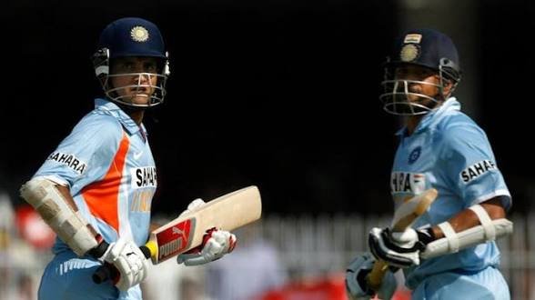 ParagMandpe's tweet photo. @sachin_rt @SGanguly99 @ICC The best Indian openers in ODI format . Fire and Ice combination https://t.co/BCTYjmkPXg