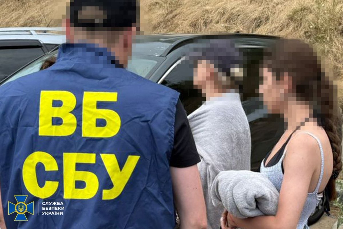 ysk4848's tweet photo. ⚡️Викрито посадовицю Торгово-промислової палати України на вимаганні €100000 у виробника бойових дронів

🇺🇦💪
https://t.co/HzxL8u99Nr https://t.co/HQ0Y8U1e8U