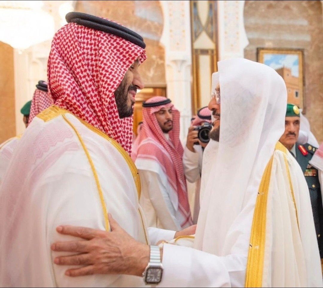 a_bo0258's tweet photo. "اجعلوا صاحب السمو الملكي الأمير #محمد_بن_سلمان‌_بن_عبدالعزيز ولي العهد رئيس مجلس الوزراء قدوة لكم في قوته بالحق وصلابته في العدل وجده واجتهاده واستغلاله لجميع الثواني لبناء هذا الوطن، لا تسمعوا لأي حاسد أو عميل أو خائن يحاول الإساءة لهذا الوطن".
معالي الوزير  @Dr_Abdullatif_a https://t.co/1wld9pvmao