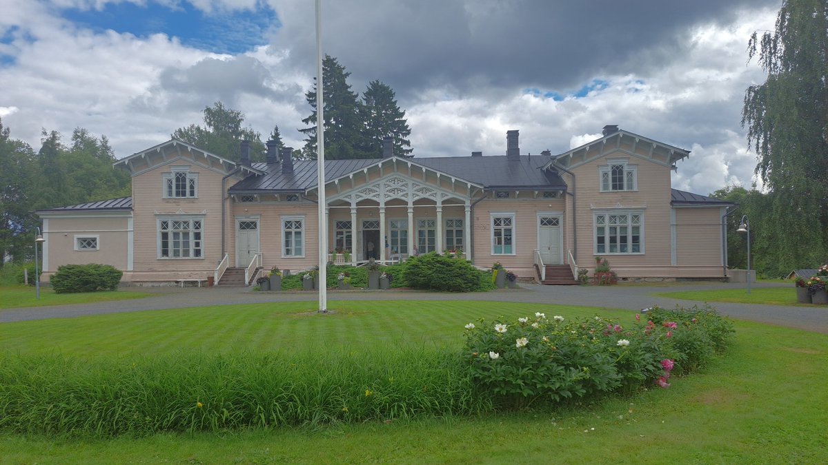 somevaari's tweet photo. Hyvin suunniteltu ja toteutettu yhdistyksen kesäretki voi olla sisällöltään monipuolinen ja antoisa.
Tässä kuvaus meidän sellaisesta. 
#kesä #teatteri #matkailu #eläkeläiset #kulttuuri 

Klikkaa tästä: 
https://t.co/w5UZDvRTmX https://t.co/SVGMfCDXeB