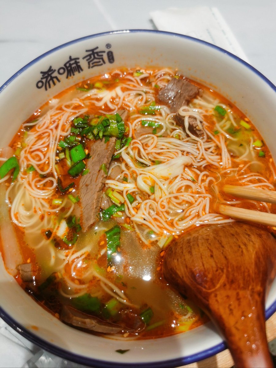 erald88's tweet photo. Late-night comfort: steaming ramen, a warm smile, and the quiet hum of the small eatery. The city’s asleep, but here, every bite feels like a hug. https://t.co/HUpI5TiZBa