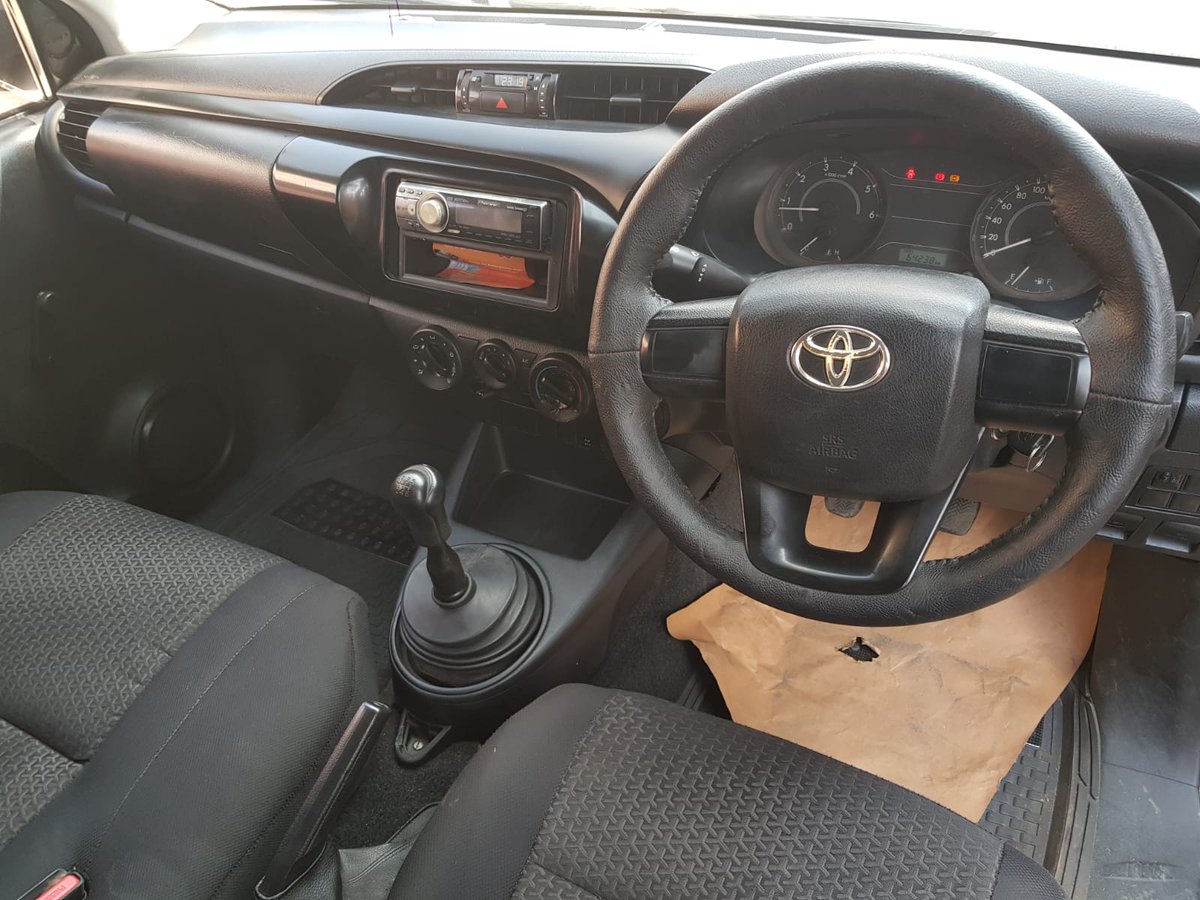 SleeksterAuto's tweet photo. TOYOTA HILUX
🚗 YOM 2022
⚙️ 2.4L DIESEL ENGINE
🔄 MANUAL TRANSMISSION
💰 PRICE: 2,580,000

#goviral #nairobitiktokers #fyp #makemefamous  #nairobigossipclub https://t.co/TfYkIO82a1