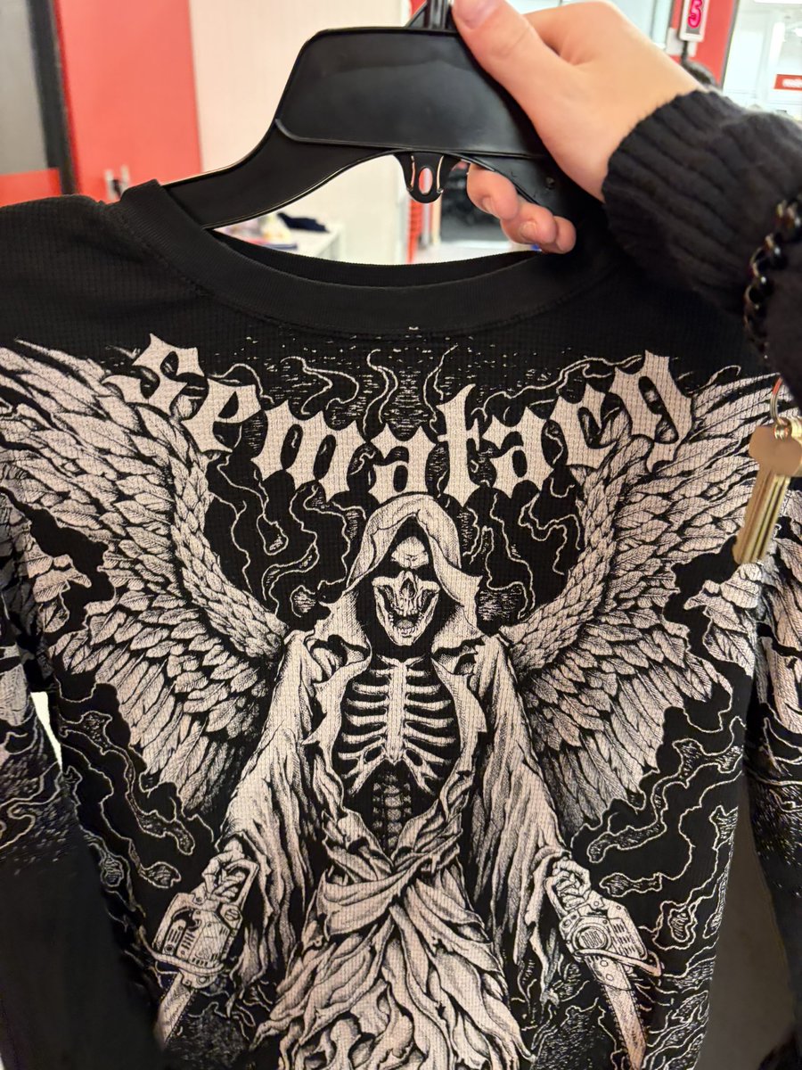 kaycelovesyou's tweet photo. tjmaxx just be selling anything https://t.co/miYF9kZQ9f