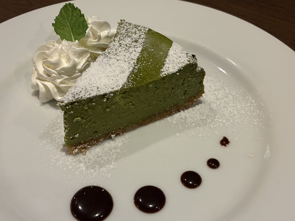 jam_akihabara's tweet photo. きまぐれケーキ
🌱抹茶のベイクドチーズケーキ
🍫ココナッツチョコパウンドケーキ
両方まだご提供可能ですので是非お試しください♪
#JAMったー #メイド喫茶 #ケーキ https://t.co/pMZZ65zevF