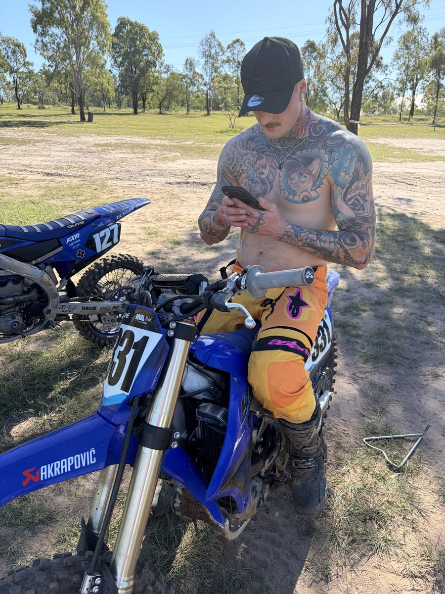 dommedaddylm's tweet photo. Fun day out on the 450 https://t.co/P9ceRdIwDO