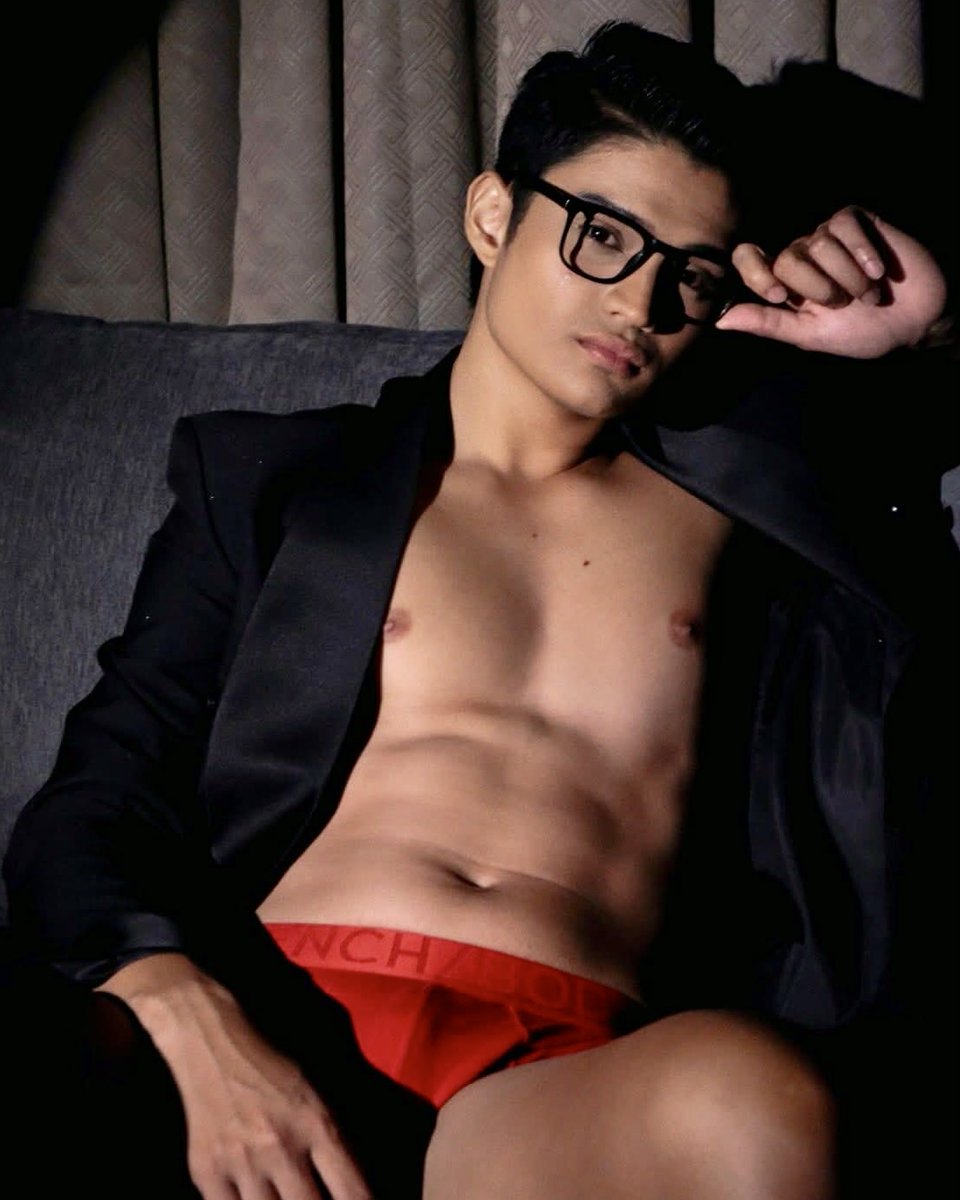 Baethology's tweet photo. IG : https://t.co/DaNl8JgzOZ
FB : https://t.co/N27bQuQt26
📸 IG/X: Carlo Macuto

#pinoy #sexypinoy #pinoybae #pinoymodel #model #malemodel #pinoymodel #pogi #bae #baeph #hotpinoy #underwear #cutepinoy #filipino #shirtless #gwapongpinoy #gwapo #handsome #sexymale #cuteguys https://t.co/mv4lrHeEoy