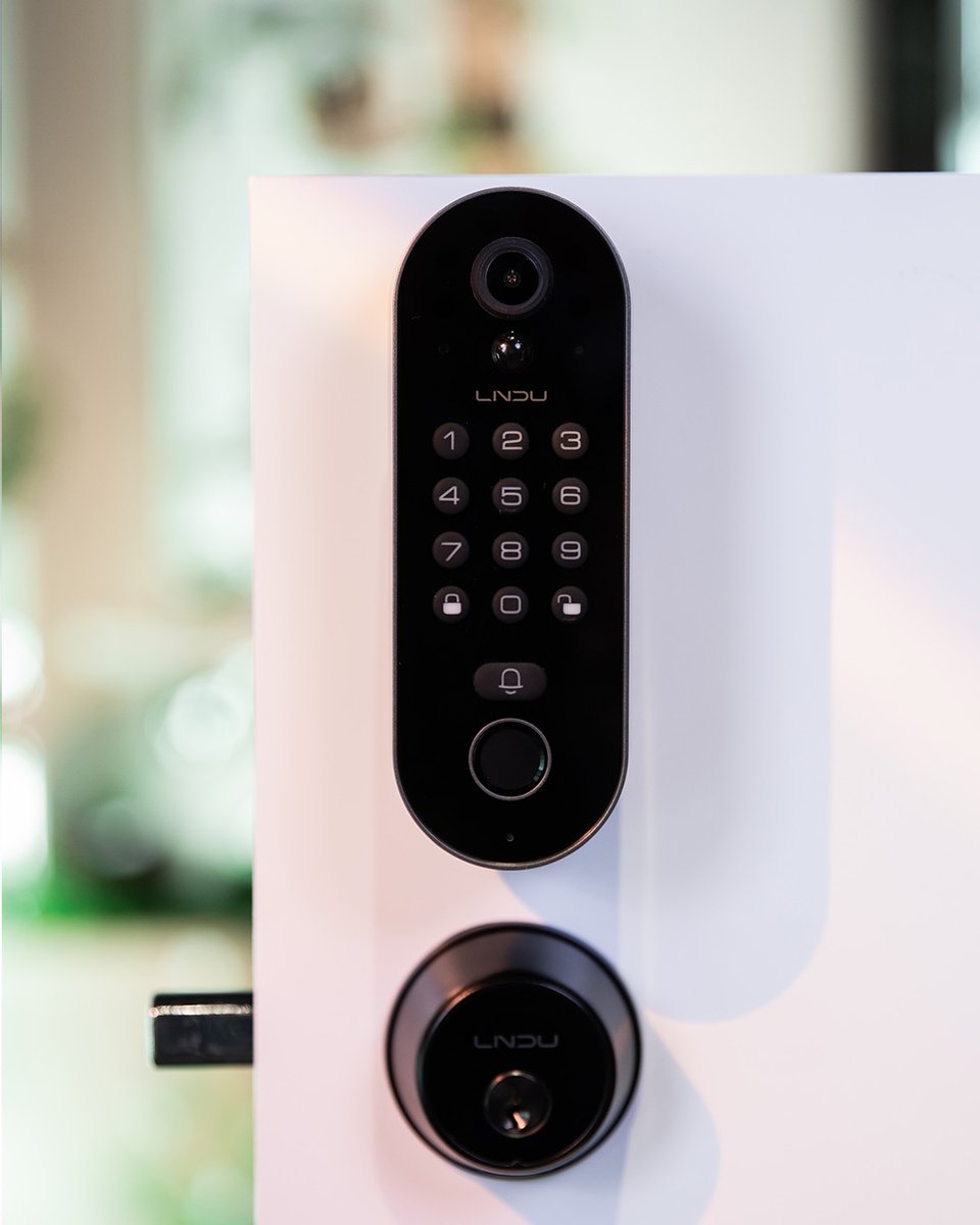 ArphaXiaodu's tweet photo. Upgrade your front door with the DL100✨
📹Built-in Video Doorbell
 🔒 Smart Lock
 📱 Remote Control
Smarter security. Simpler access.
#LNDU #SmartLock  #DIY #SmartHome #HomeSecurity #HomeUpgrade #HomeTech #SmartLiving #ModernHome #TechLife #KeylessEntry  #SecurityTech https://t.co/1bRuzqNj8Y