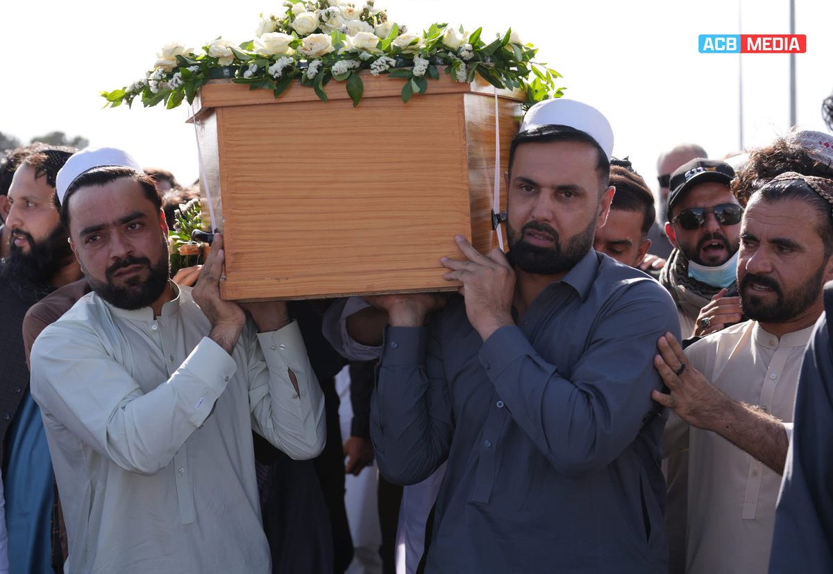 iamtolo_'s tweet photo. Today, they laid their beloved teammate to rest in Kabul. You will hardly find an example like this in other teams around the world. Through this act, they have set a remarkable example for the rest of the world. @rashidkhan_19 @MohammadNabi007 hats off! https://t.co/Ng1jgz8d0K