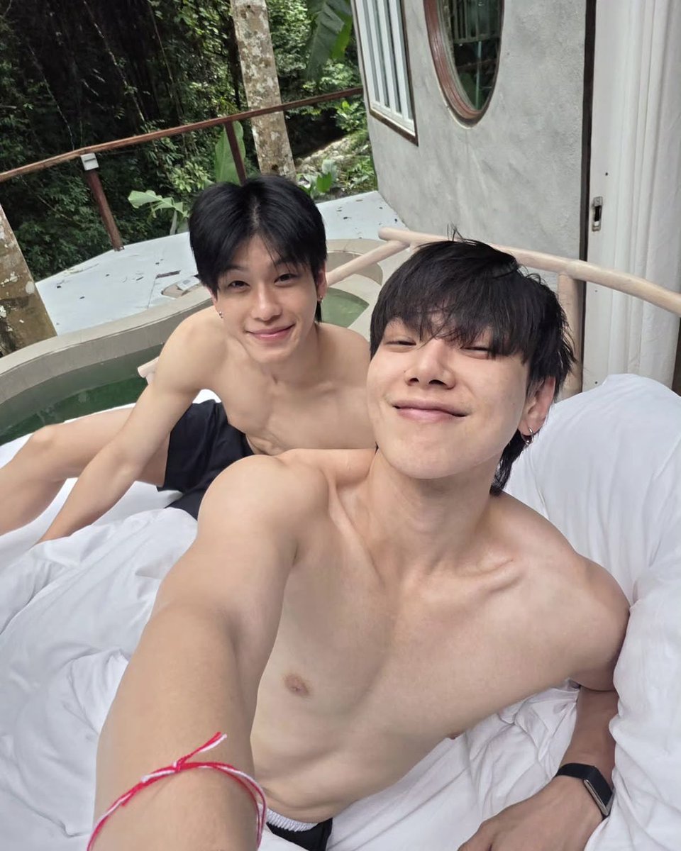 augustbababa's tweet photo. อยู่ไม่ไหว อยู่ไม่ไหว ทริปเชียงใหม่ก็หวานไม่แพ้เขาใหญ่เลยคับ แต่มันพิเศษกว่าเพราะทริปนี้มีแค่เรา 2 คน!!! ได้ใช้เวลาด้วยกันเต็มที่ 😭😭 แค่คิดว่าเขาอยู่ด้วยกันก็ฟินแล้วคับ

#ต้าห์อู๋ออฟโรด #Daouoffroad https://t.co/kxxGa1jGCD