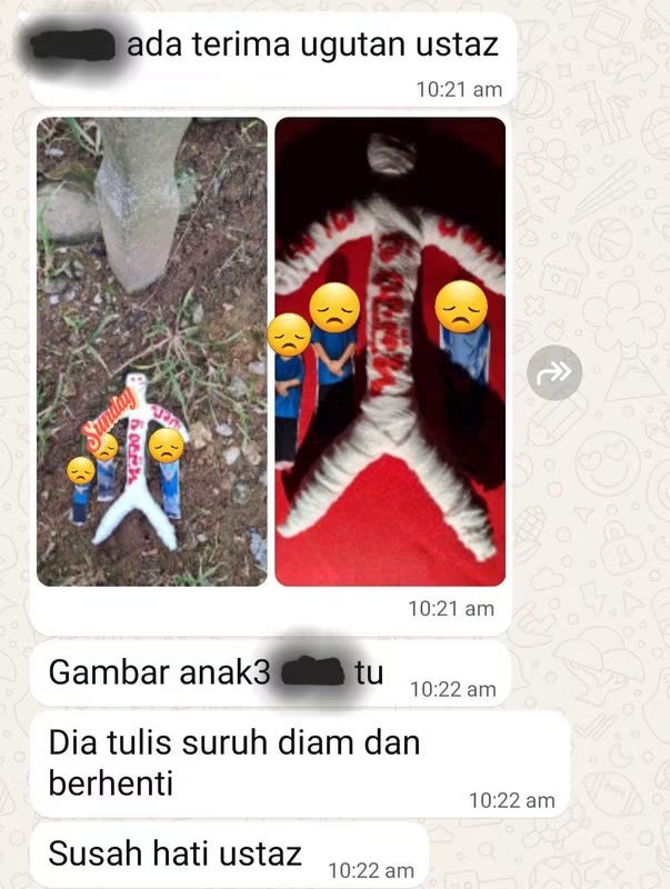 ameydeen_'s tweet photo. Bila Pendengki Berhati Busuk Guna Sihir, Anak Kecil Pula Jadi Mangsa

Betul sangat, sihir, santau, dengan ilmu hitam ni memang wujud, siap ada disebut lagi dalam Surah Al-Baqarah ayat 102. 

THREAD https://t.co/bKgbpq9sZA
