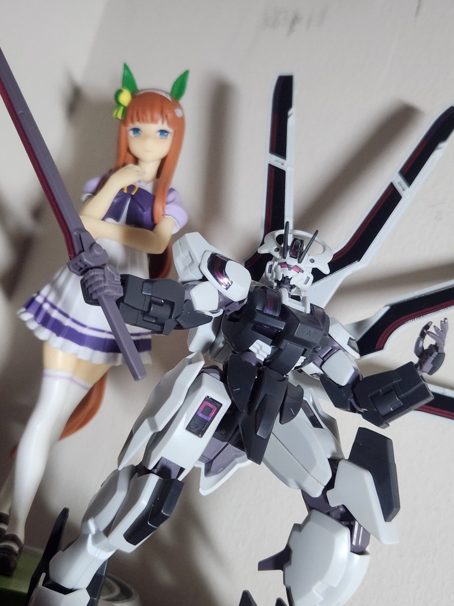 Pink_Gob's tweet photo. Gundam Schwarzette (Please ignore Silence Suzuka in the background) https://t.co/HNdiY27kRf