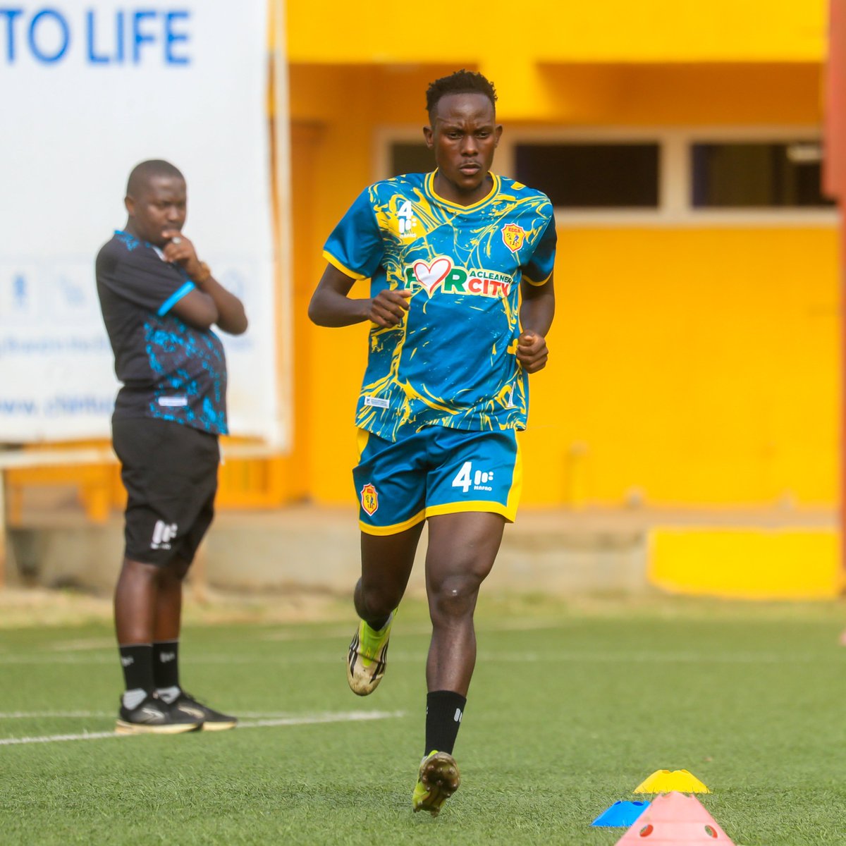 KCCAFC's tweet photo. A step at a time🏃.

#KCCAFC #PreSeason https://t.co/xFlfHQAMDX