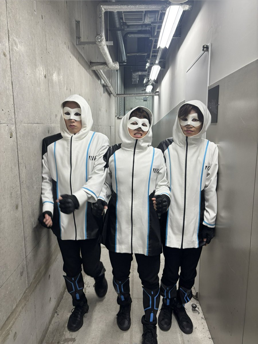 otsukayuto_555's tweet photo. #エリステ ND
6日目ありがとうございました！
今日のイクリプス📸
通路に挟まりました… https://t.co/z2rW9vuPup