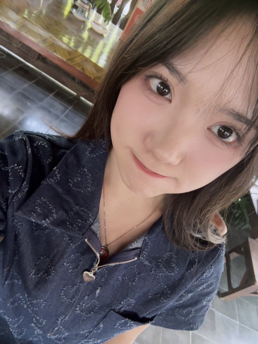 Gracie_JKT48's tweet photo. lesung pipinya kemana(?) https://t.co/5ChmG9PDW0