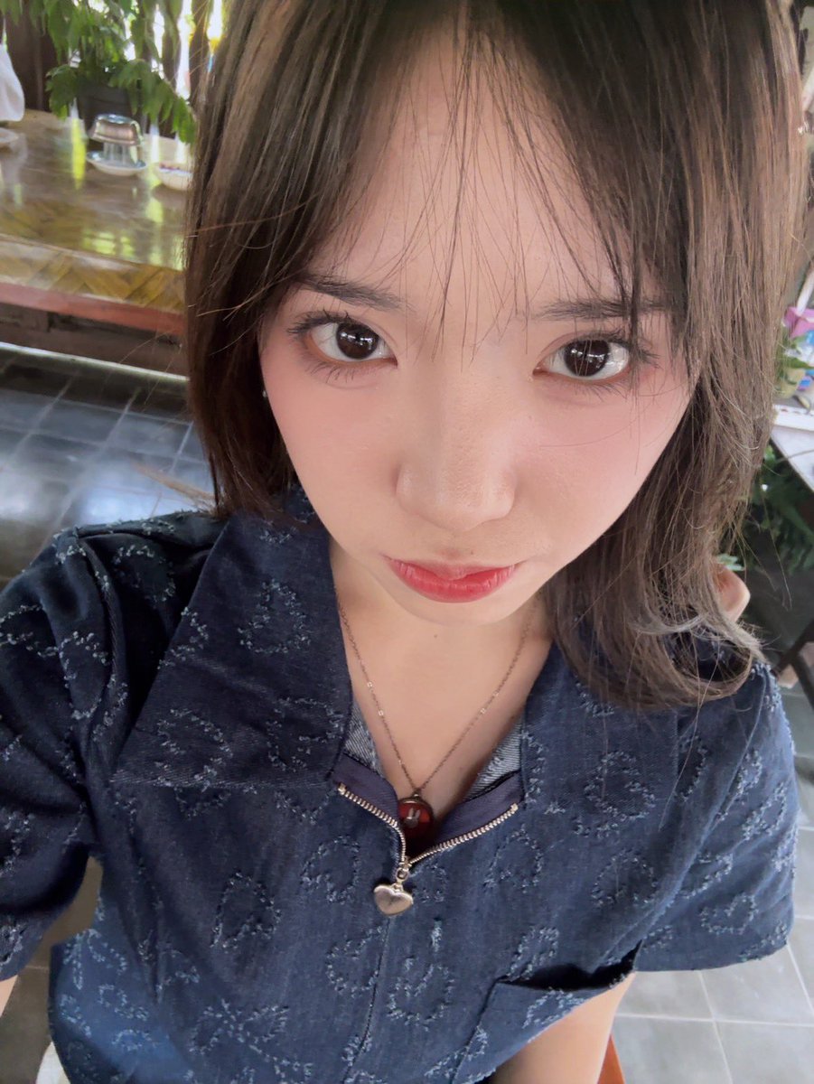 Gracie_JKT48's tweet photo. lesung pipinya kemana(?) https://t.co/5ChmG9PDW0