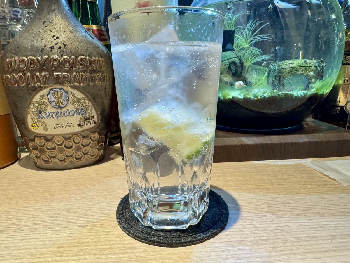 takerun0918's tweet photo. 2杯目はブルドッグ( ´ ω｀) https://t.co/8FwMJjSmLc