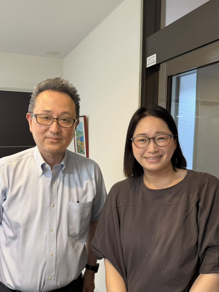 yukkohari's tweet photo. 久しぶりに、東京鼻科学研究所ハナクリーン@hanaclean の吉本社長さんにお会いできました。

ご縁のきっかけは、私がハナクリーンの使い方を実演したYouTubeを見てくださったこと。

そこから何年もご縁が続いていることを嬉しく思います。

これからも鼻洗浄の良さを必要な方へ届けていきたいです✨ https://t.co/FnPfMzNwMr