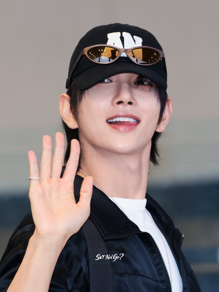 SVTNol_Go's tweet photo. 260709 #조슈아 #JOSHUA #세븐틴 #SEVENTEEN #ジョシュア

슈아 조심히 다녀와아아아
(절대 그의 혀를 확대하지마) https://t.co/AdHaMr3UMB