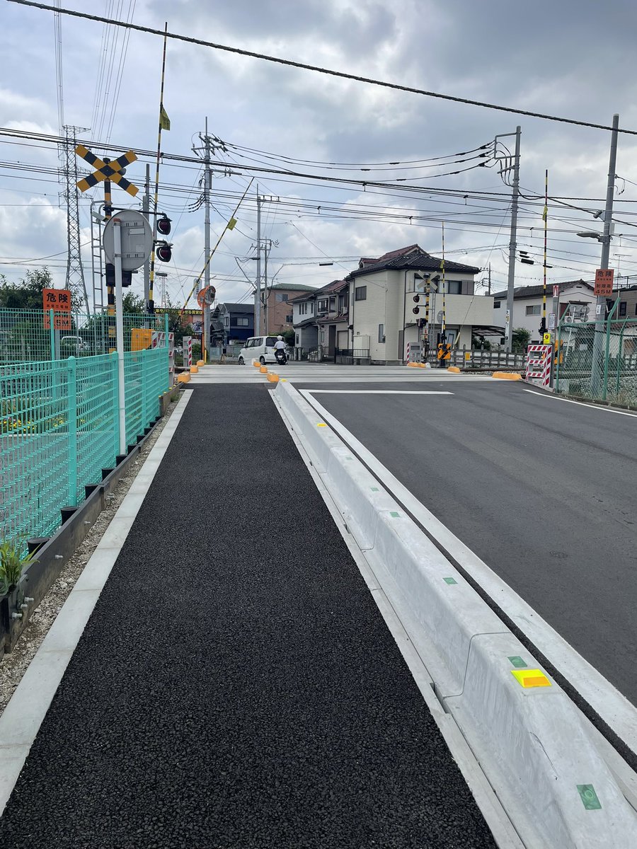 miyo651's tweet photo. 北本市議会公明党の取組が公明新聞に取り上げられました〜
皆さんもう商品券は使ってますか？金額は少ないですが、物価高の足しにしてください！
また、昨日は公明新聞記者が石戸下踏切拡幅の現地取材に！
要望し続けてくださった方の喜びのお声も聞いていただきました！ #北本市 #市民の声をかたちに https://t.co/MmQdxbMisX