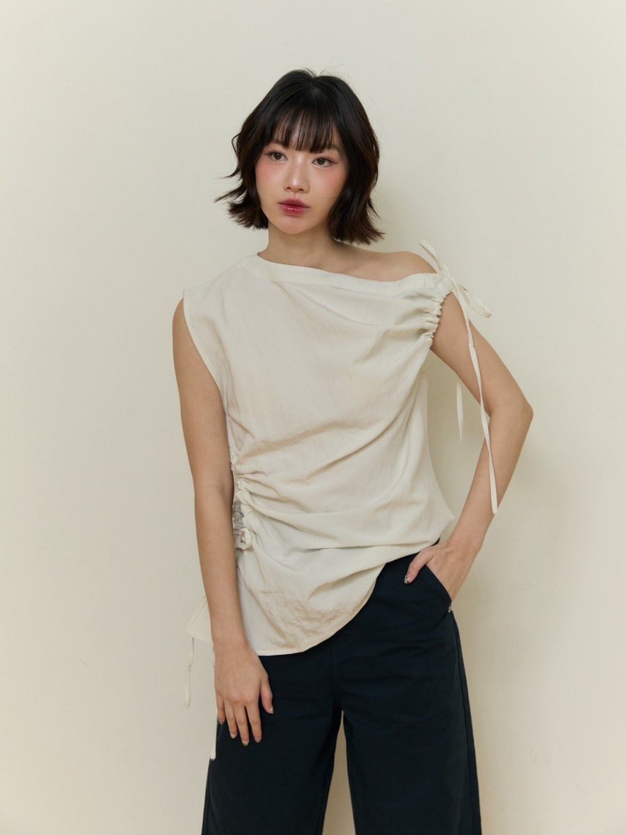 sn0wflover's tweet photo. MAMIL Cotton Cloud Top 
ปาดไหล่สีครีม (รอบอก 36“)

300 บาท (จากราคาเต็ม 890 บาท)

#ส่งต่อเสื่อผ้าไอจี #ส่งต่อmamil https://t.co/EUflI1EMyw