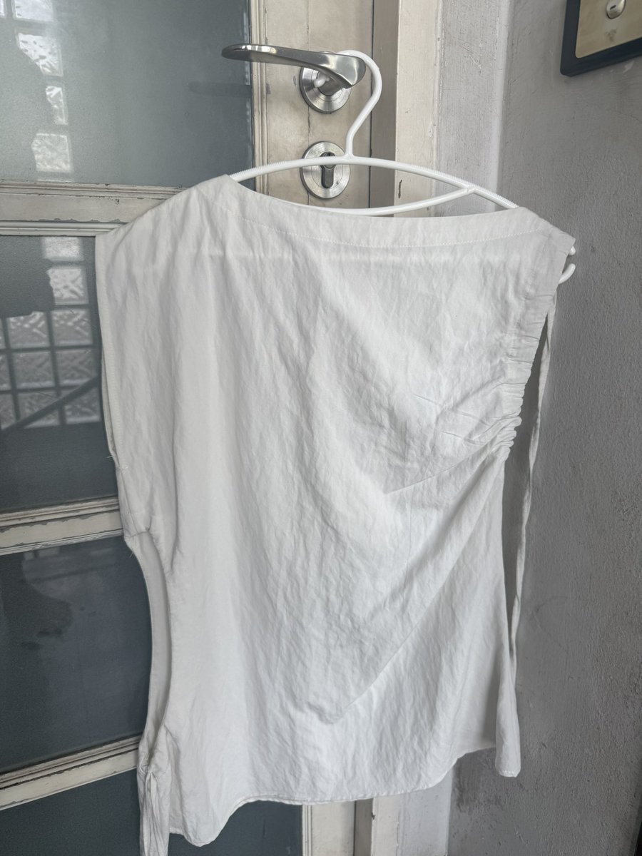 sn0wflover's tweet photo. MAMIL Cotton Cloud Top 
ปาดไหล่สีครีม (รอบอก 36“)

300 บาท (จากราคาเต็ม 890 บาท)

#ส่งต่อเสื่อผ้าไอจี #ส่งต่อmamil https://t.co/EUflI1EMyw
