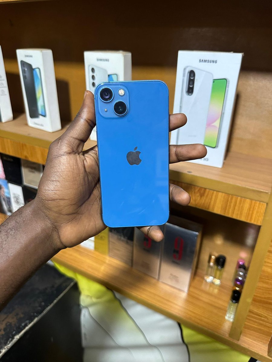 Phones Hub Ltd tweet media