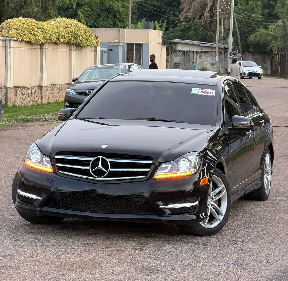 OfficerCadetamm's tweet photo. EXTREMELY CLEAN USED 2013 BENZ C300
PRICE 11.3M
KADUNA
09069600408 https://t.co/RbBMgEo9n0