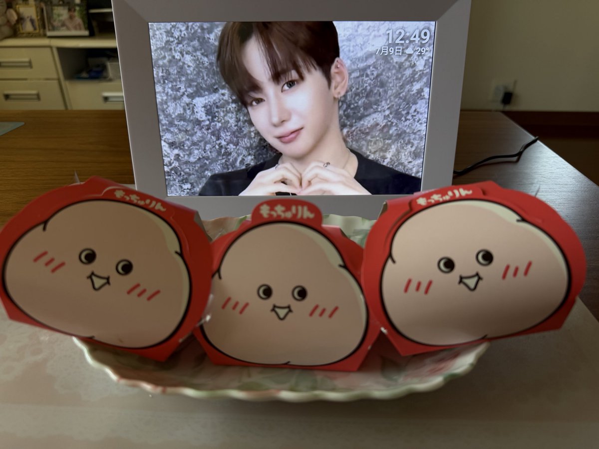monmo0526's tweet photo. やっと『もっちゅりん』買えたーっ🤭
メキズちゃん達が皆食べてるの見て羨ましかったんだー‼️へへへ🤤 https://t.co/ERRDIPorDR