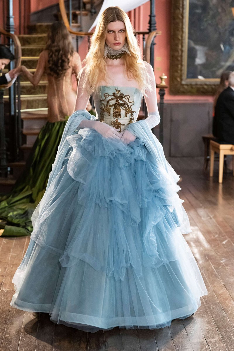 kendam_com's tweet photo. Azzopardi Fall Winter 2026-2027 Haute Couture runway presented at Paris Couture Week FW26 (July 7, 2026) https://t.co/pKudx2oenv
#Azzopardi #HauteCouture #FW26 #ParisCoutureWeek #Kendam https://t.co/taWUnza6Gx