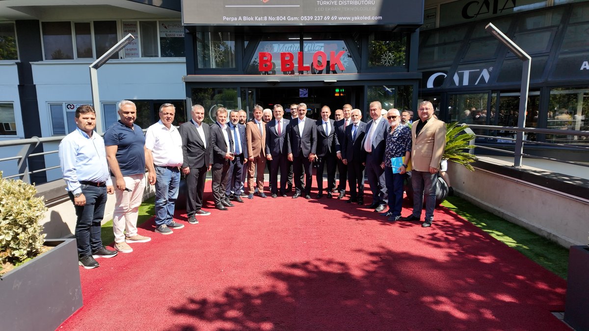 perpatm's tweet photo. İYİ Parti heyeti, PERPA Ticaret Merkezi'ni ziyaret ederek PERPA yönetimleri ve esnafıyla bir araya geldi.
https://t.co/RrkwQGPCHG https://t.co/HxAOLrT3uu
