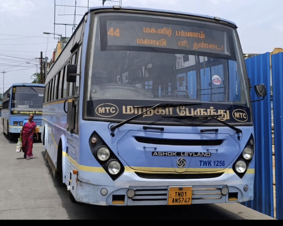 OGprasanna's tweet photo. மகளிர் பயணம் 👌🏼💥💥

விடியல் வார்த்தைய நீக்கிட்டாங்க , நீ விடியல் கொடுத்து கிழிச்சது போதும்னு மக்களே தூக்கி போட்டாங்க அப்பறம் அந்த வார்த்தை மட்டும் எதுக்கு ! Great Decision. https://t.co/GOCzXEvzYn