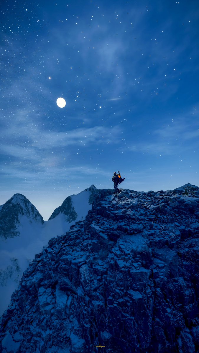 GioWayne86's tweet photo. "I will hold you
And protect you
So let love warm you
Till the morning" ❤️

#DeathStranding2OnTheBeach
#DeathStranding2PhotoMode
#KojimaProductions

↕️↔️↔️↕️
#VirtualPhotography📸

#VPSAT #TheCapturedCollective #VGPUnite https://t.co/l1U1qJpBTI