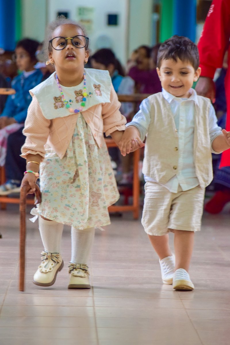 AcademyJaffery's tweet photo. From little angels to adorable grandparents👵👴filled with love, laughter and treasured memories, we celebrated our Grandparents' Dress-Up Day. From charming vintage outfits to heartwarming smiles💙
#GrandparentsDay #EarlyYears  #FamilyConnections #NairobiJafferyAcademy https://t.co/NdoYtayg2D