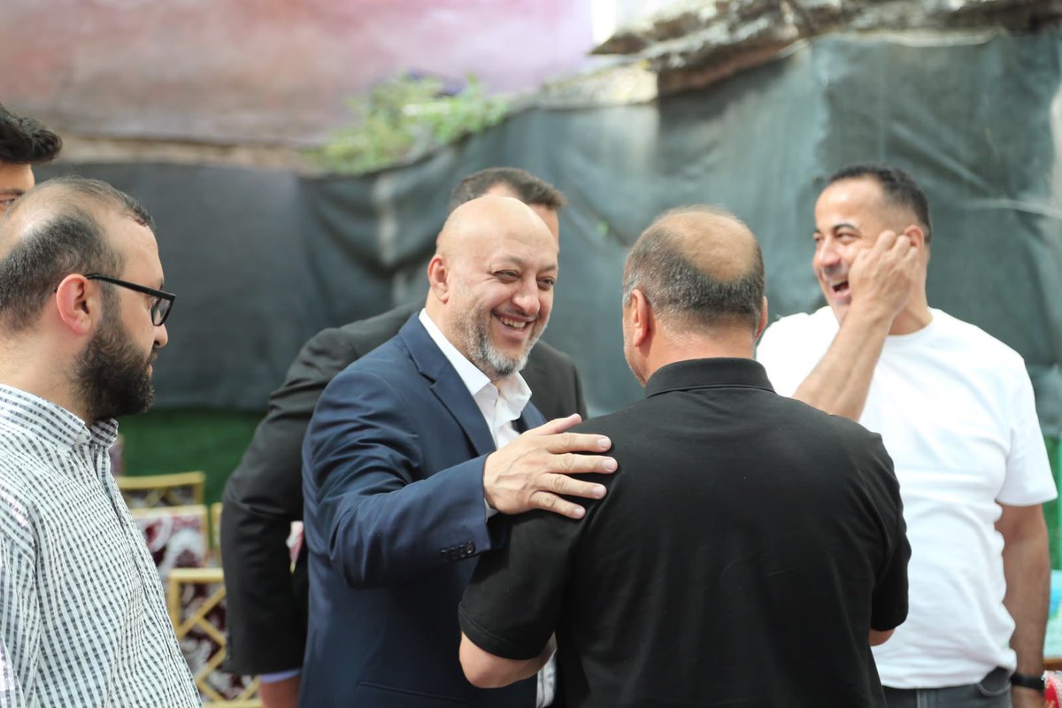 AkpartiBitlis13's tweet photo. İl Başkanımız Sn.@EnginGunceoglu, Merkez ilçe Başkanımız Sn.@turgaykurtkan ve teşkilat mensuplarımız ile beraber, 

Çarşı merkezindeki esnaflarımız ve hemşehrilerimiz ile sabah kahvaltısında bir araya gelerek hasbıhalde bulundular. 

Esnafımızın derdiyle dertlenmek, sevincine ortak olmak daha güçlü bir gelecek için bize ilham kaynağı oluyor. Alın teri ve emeğiyle hizmet eden tüm esnaflarımıza bol ve bereketli kazançlar diliyoruz.