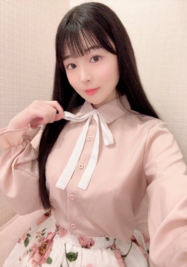 apps_cast_now's tweet photo. 7月25日(土)開催決定‼️

【ゆきのちゃん撮影会】

ゆきの
@Yukino_apps 
T156/B83(Ｃ)W56/H83
趣味：ドラマ・映画鑑賞
特技：食べること

黒髪ロングヘアー清純美女😍
可愛くおしとやかで色気満点💯仕草も表情も自然な笑顔も超魅力的💕

🗓️7/11(土)21:15予約開始📸
https://t.co/akphJYgzJD https://t.co/C2SzCaP43q