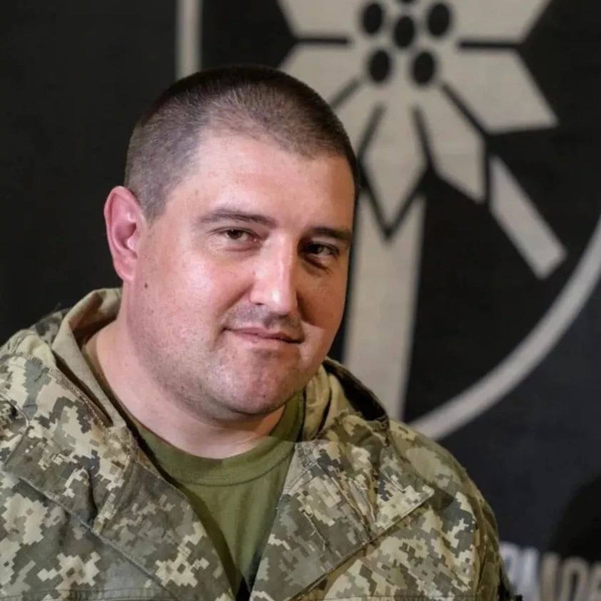 DustumE's tweet photo. Ця людина наведе лад і поборе корупцію в Закарпатській ТЦК https://t.co/i7ZDmBPg4F