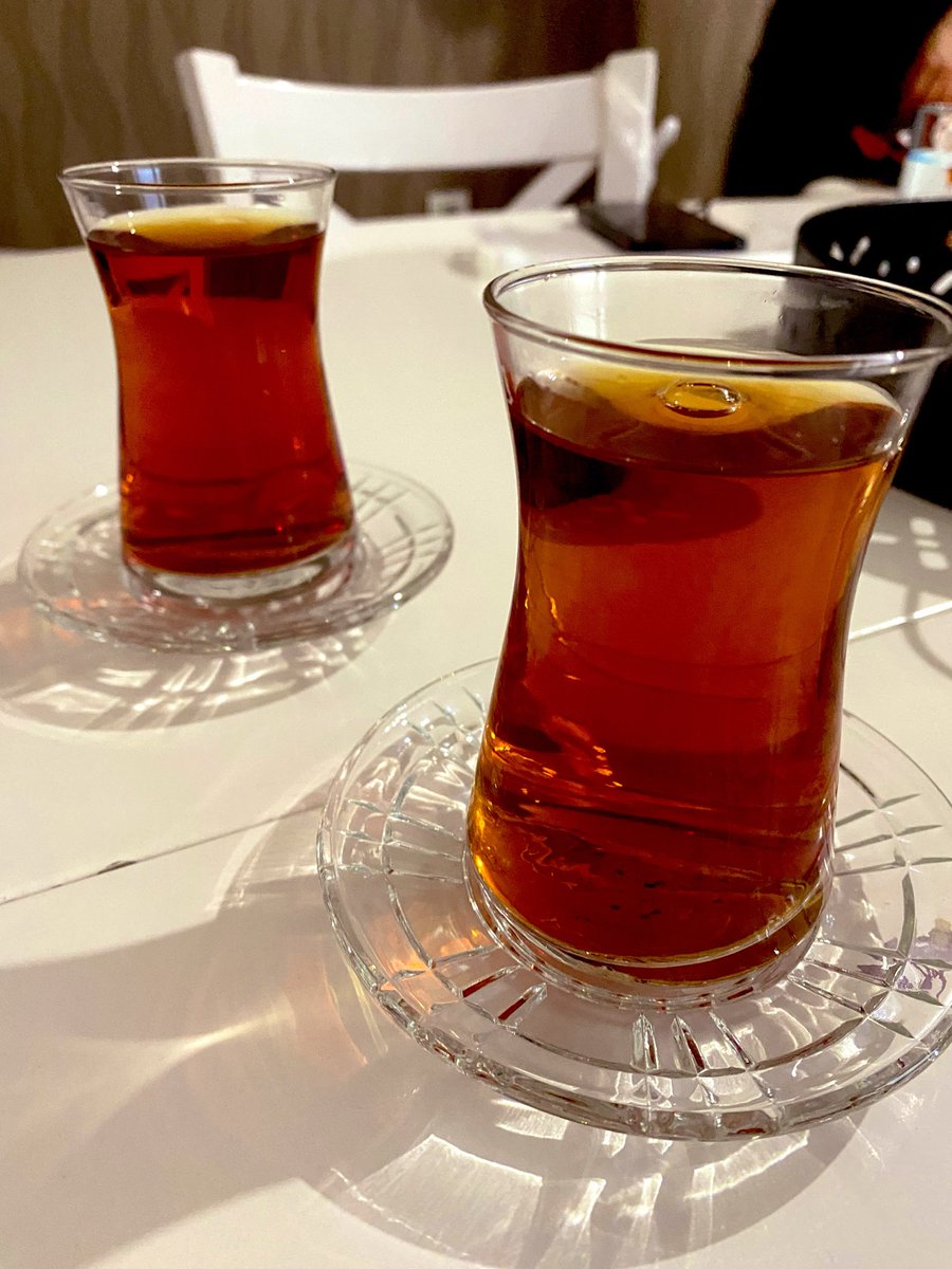_ebrucobann's tweet photo. Ordan bakınca 2 çay;
Burdan bakınca koskoca 6 yıl.
Canım arkadaşım, komşum, gurbetteki ailem(evim),marketim,eczanem, kırtasiyem, kozmetiğim kısaca her şey 🥲
Birlikte geldiğimiz Diyarbakır’a benden önce veda ediyorsun.
Başka illerde tekrar buluşmak ümidiyle 💜
Yolun açık olsun 😇 https://t.co/N99dfJXCDL