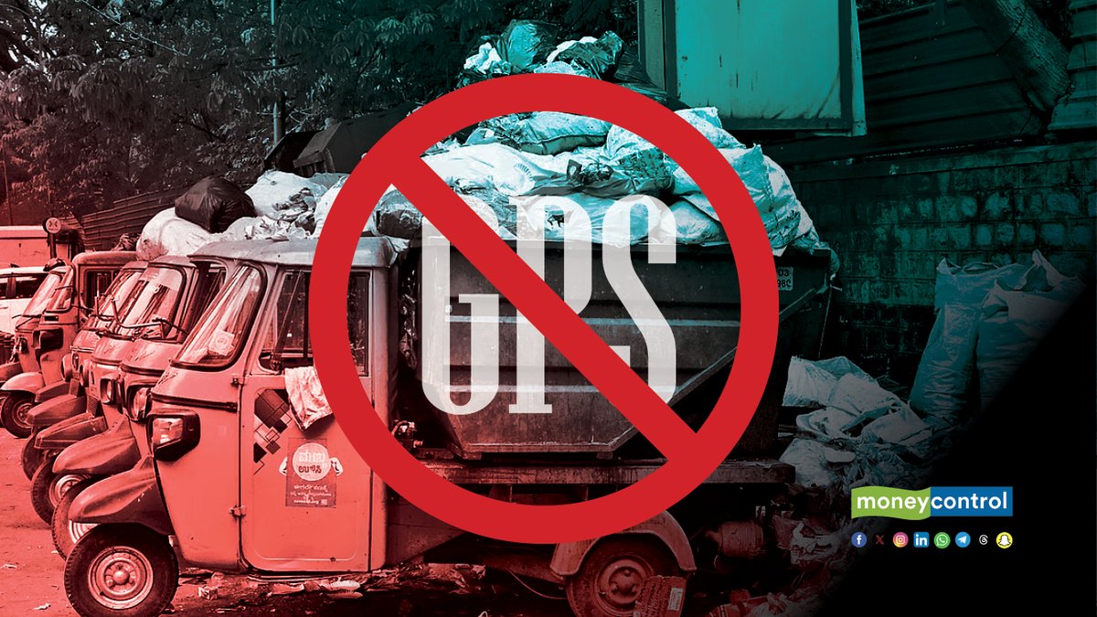 ChristinMP_'s tweet photo. 🚨None of Bengaluru's 5,150 garbage-collecting auto tippers are GPS-tracked, says waste management agency

Bengaluru Solid Waste Management Ltd says it has made GPS tracking mandatory in new tenders but a section of contractors is opposing the move. It is also considering its own fleet of EVs to reduce dependence on private contractors

@swaccha_bbmp @GBA_office @GBAChiefComm 

https://t.co/saUCm9ZXE9