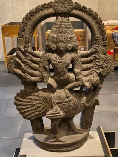 DDNewslive's tweet photo. Stone Idol of Six-Headed Karttikeya (Shanmukha) (Naganathsamy Temple, Manambadi, Tamil Nadu)
👉The stone idol represents Karttikeya (Murugan/Shanmukha) with six heads, symbolising wisdom, valour, and divine protection.
👉Typically depicted with twelve arms, carrying weapons such as the vel (spear) and often accompanied by a peacock.
👉Carved in the Chola-period sculptural tradition, known for refined proportions and intricate ornamentation.
👉Originates from the Naganathsamy Temple, Manambadi Village, Thanjavur District, Tamil Nadu.
👉The temple was built during the early 11th century CE under Rajendra Chola I.