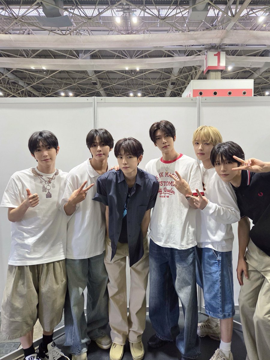 onlyRIKUya's tweet photo. NCT WISH!!!💚💚💚 https://t.co/qM1IBLGxmJ