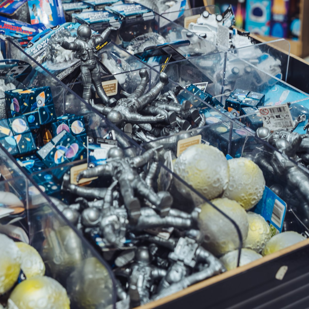 W5Belfast's tweet photo. 🪐 Mission complete? Not quite. There's one last stop before heading home! 👀

The W5 Gift Shop is packed with LEGO® Star Wars™, NASA merch, hands-on science kits, books, toys and out-of-this-world souvenirs for every Space Explorer. 🚀

Take a little piece of the adventure home with you.

📍 W5 Gift Shop, Ground Floor

👉 Find out more: https://t.co/81gMCXwsU7